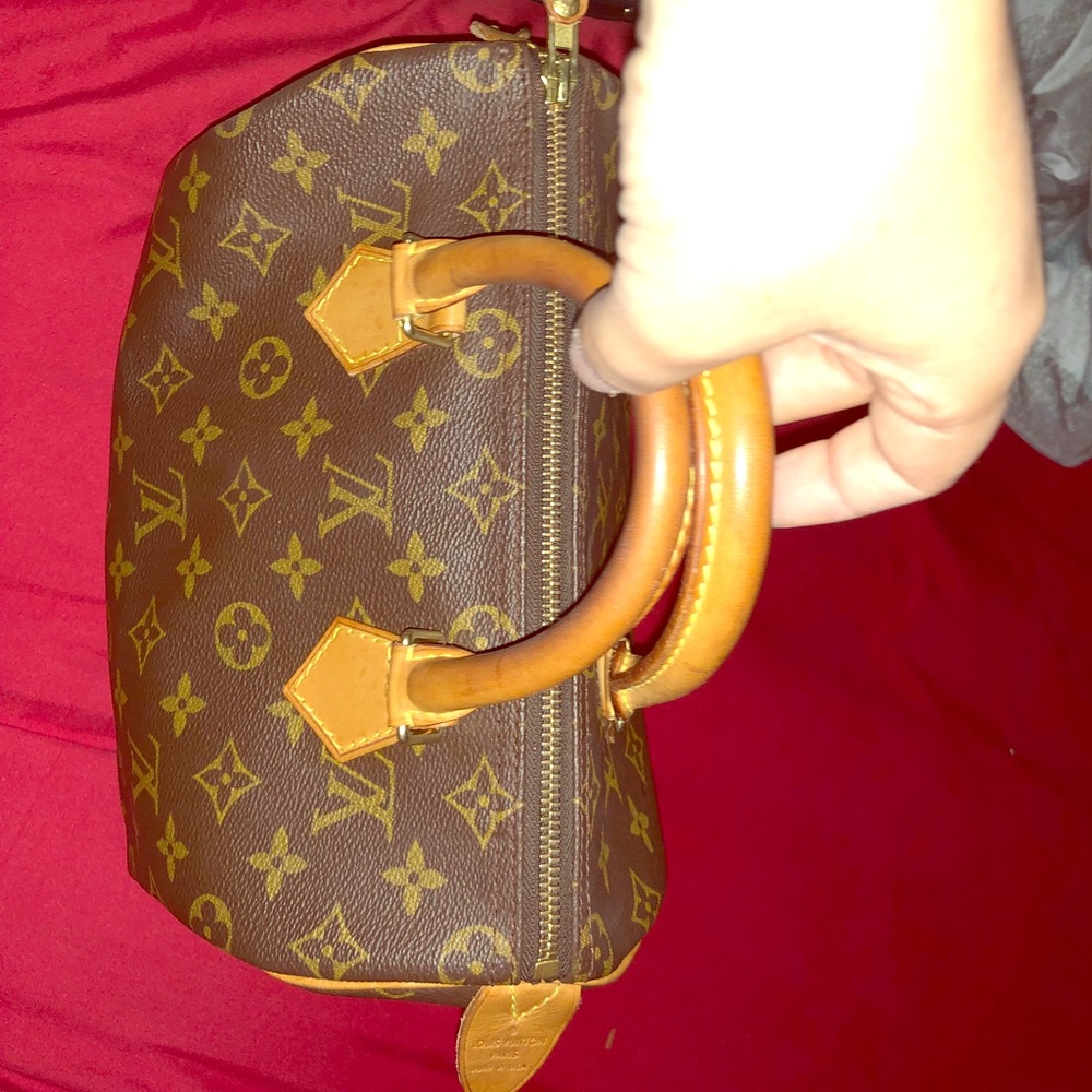 💥 SOLD💥Authentic Louis Vuitton speedy 30